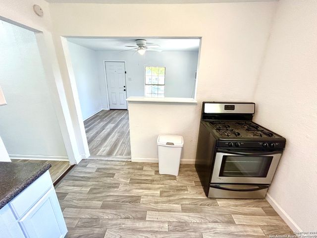 3539 Rivas Street, San Antonio, TX 78228