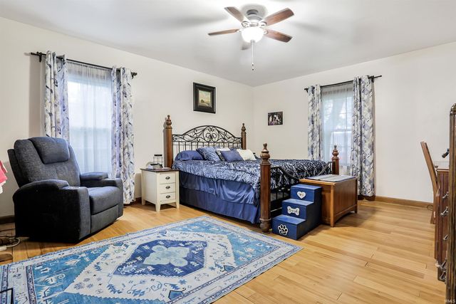 908 Stewart Avenue, Evansville, IN 47715