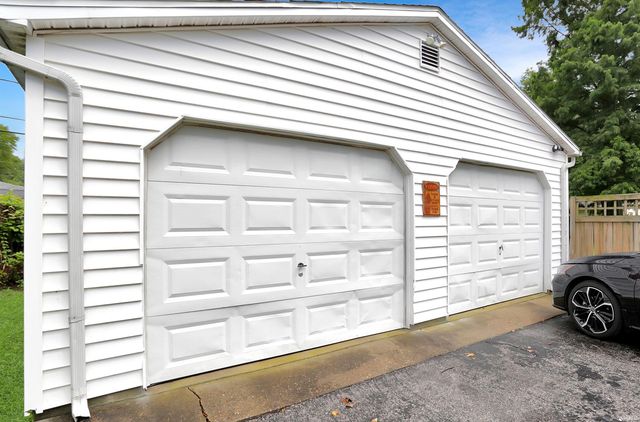 908 Stewart Avenue, Evansville, IN 47715