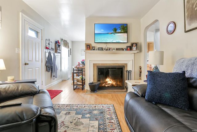 908 Stewart Avenue, Evansville, IN 47715