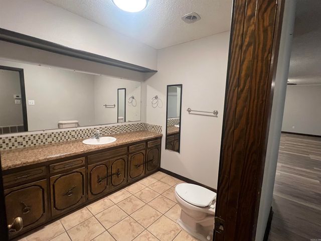 707 W Union St, Bald Knob, AR 72010