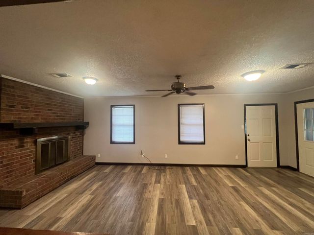 707 W Union St, Bald Knob, AR 72010