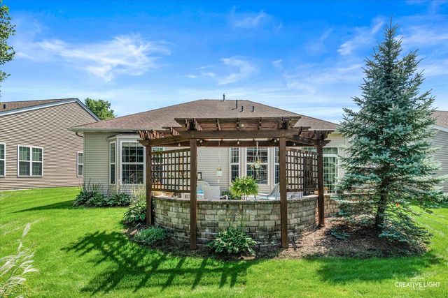 3886 Seigle Drive, Elgin, IL 60124