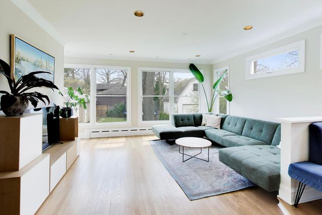 1368 Scott Avenue, Winnetka, IL 60093