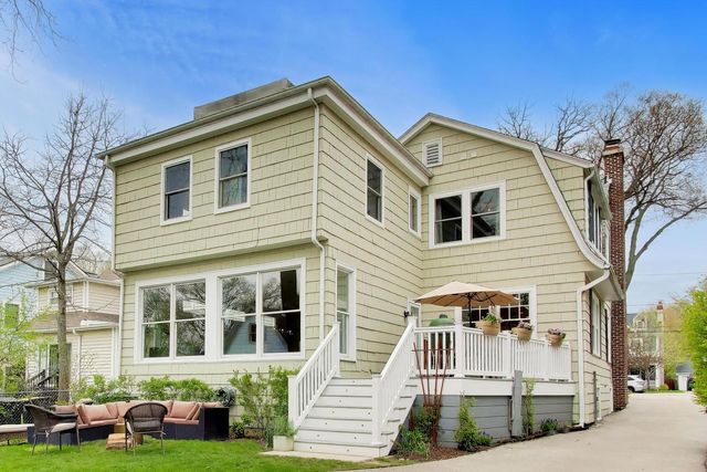 1368 Scott Avenue, Winnetka, IL 60093