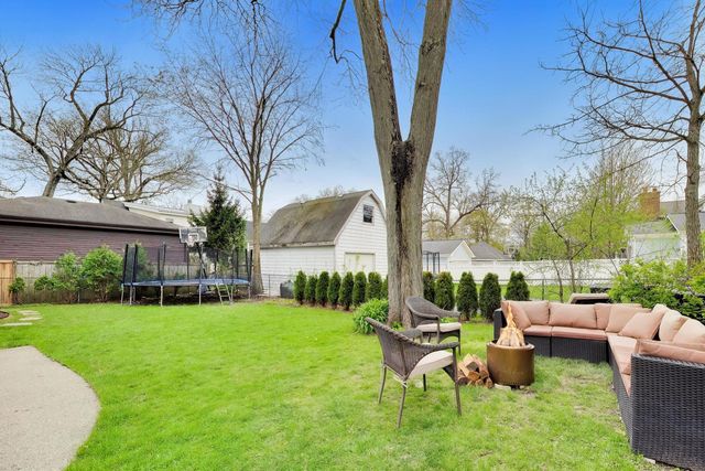 1368 Scott Avenue, Winnetka, IL 60093