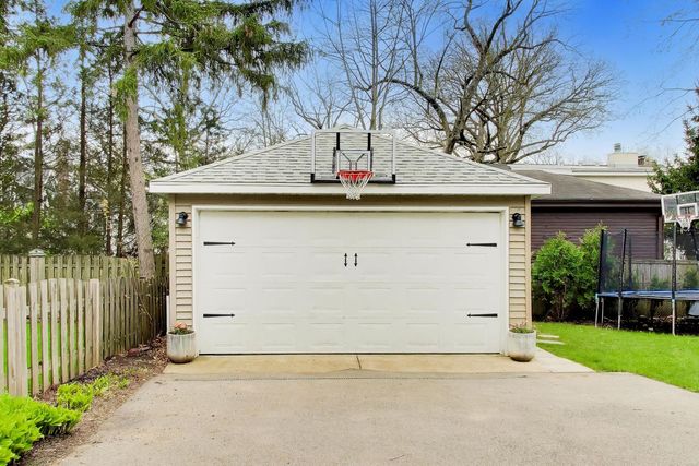 1368 Scott Avenue, Winnetka, IL 60093