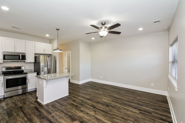 108 Hartsville Ct, Lebanon, TN 37087