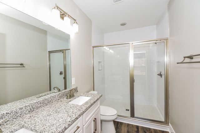 108 Hartsville Ct, Lebanon, TN 37087