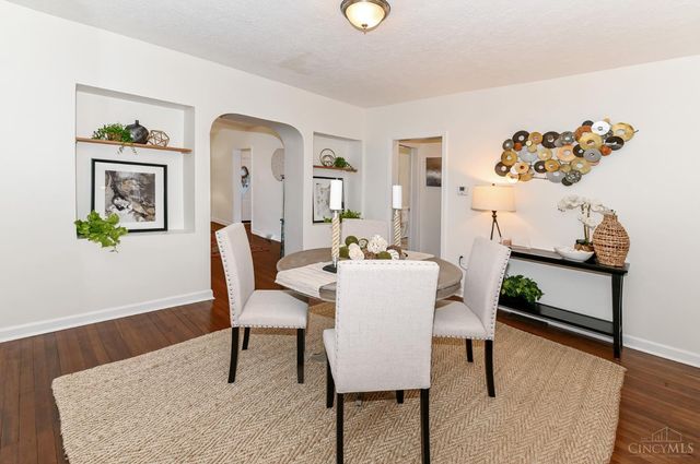 484 W Kemper Road, Springdale, OH 45246