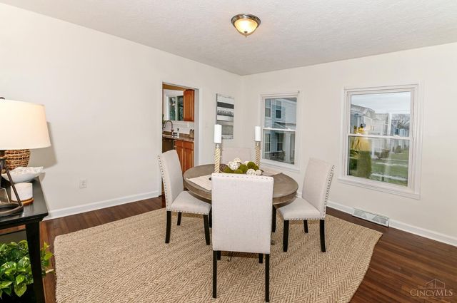 484 W Kemper Road, Springdale, OH 45246