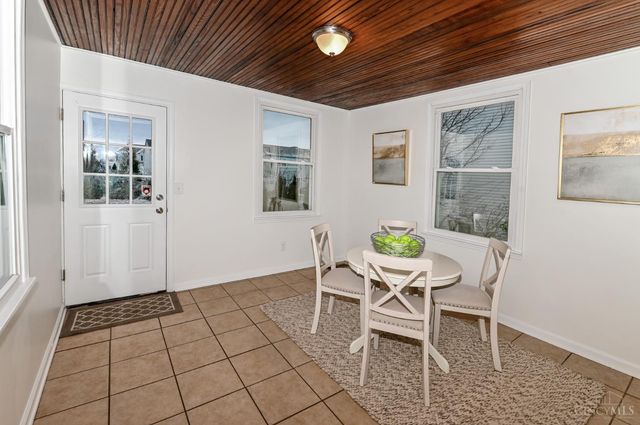 484 W Kemper Road, Springdale, OH 45246