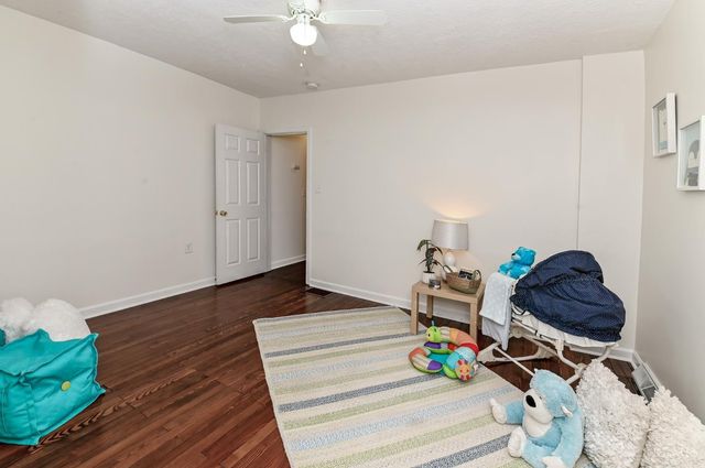 484 W Kemper Road, Springdale, OH 45246