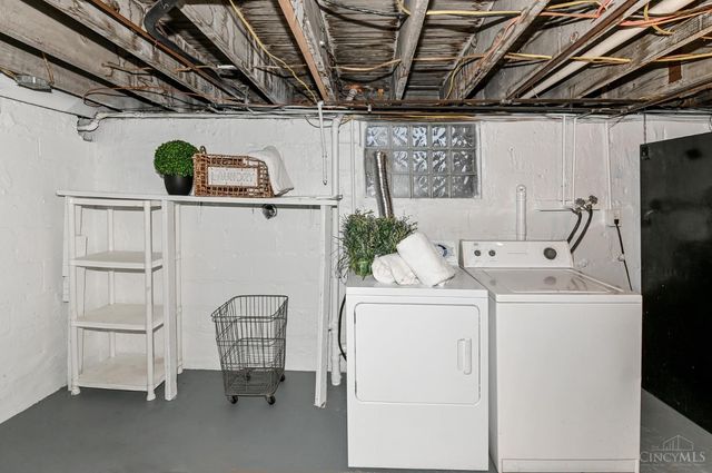 484 W Kemper Road, Springdale, OH 45246