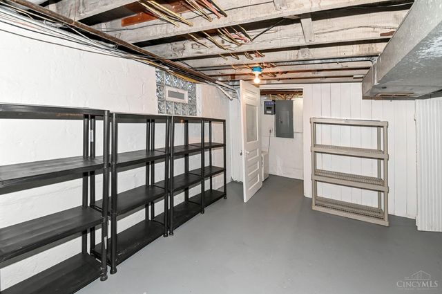 484 W Kemper Road, Springdale, OH 45246