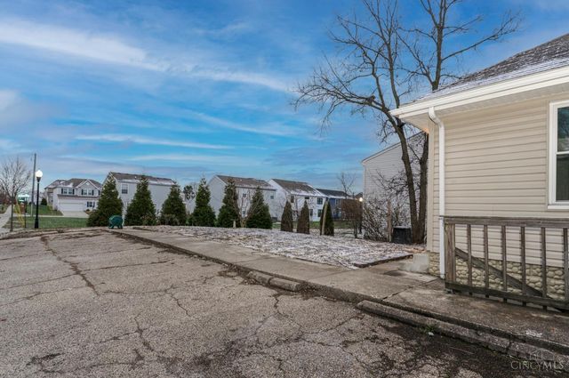 484 W Kemper Road, Springdale, OH 45246