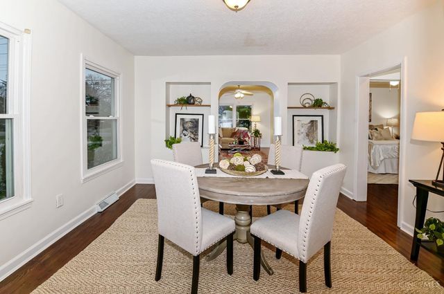 484 W Kemper Road, Springdale, OH 45246