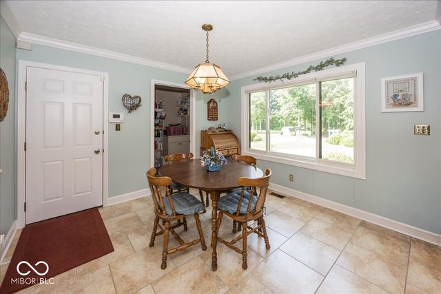 1176 Creekside Lane, Plainfield, IN 46168