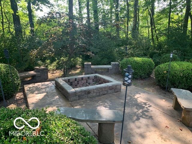 1176 Creekside Lane, Plainfield, IN 46168