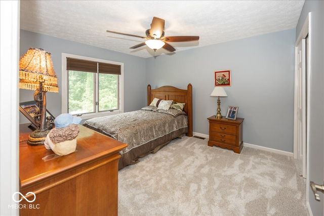 1176 Creekside Lane, Plainfield, IN 46168