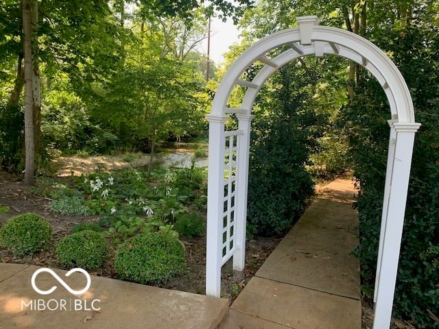 1176 Creekside Lane, Plainfield, IN 46168