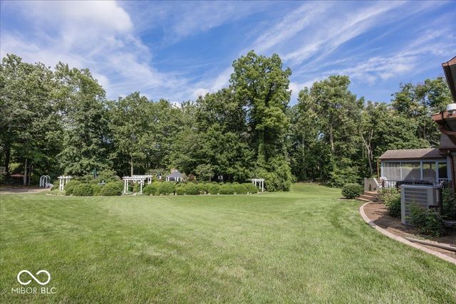 1176 Creekside Lane, Plainfield, IN 46168