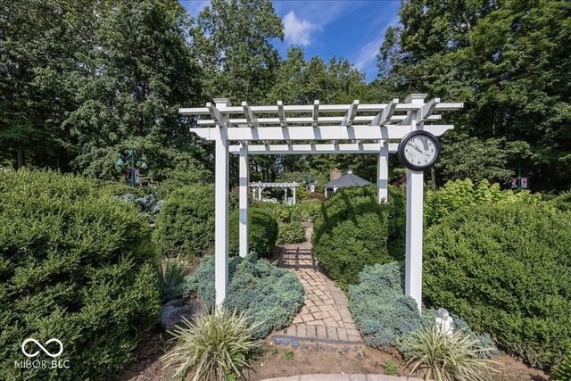 1176 Creekside Lane, Plainfield, IN 46168