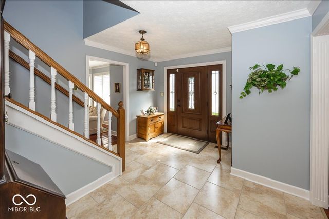 1176 Creekside Lane, Plainfield, IN 46168