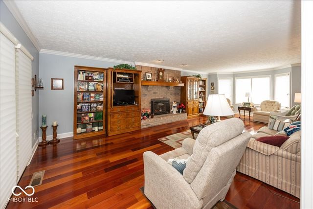 1176 Creekside Lane, Plainfield, IN 46168