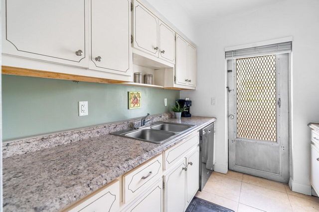 262 SE 9th Avenue 1-4, Deerfield Beach, FL 33441