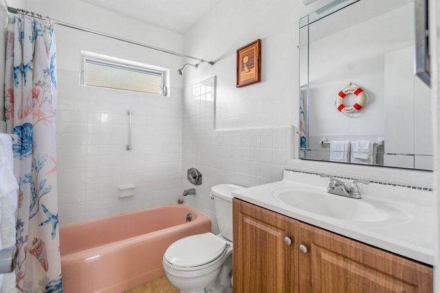 262 SE 9th Avenue 1-4, Deerfield Beach, FL 33441