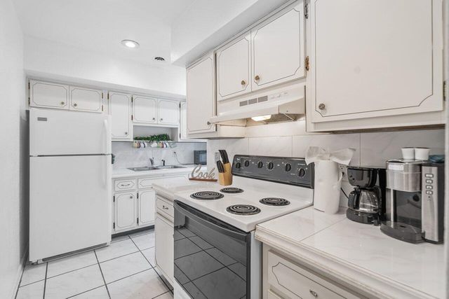 262 SE 9th Avenue 1-4, Deerfield Beach, FL 33441