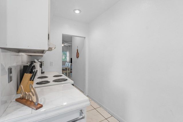 262 SE 9th Avenue 1-4, Deerfield Beach, FL 33441