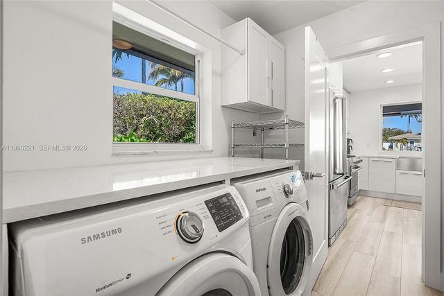 2809 NE 32nd St, Lighthouse Point, FL 33064