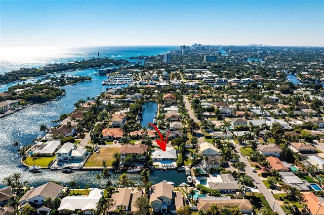 2809 NE 32nd St, Lighthouse Point, FL 33064