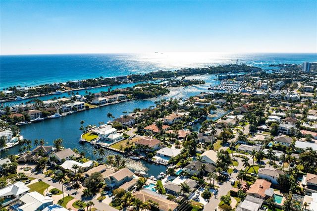 2809 NE 32nd St, Lighthouse Point, FL 33064