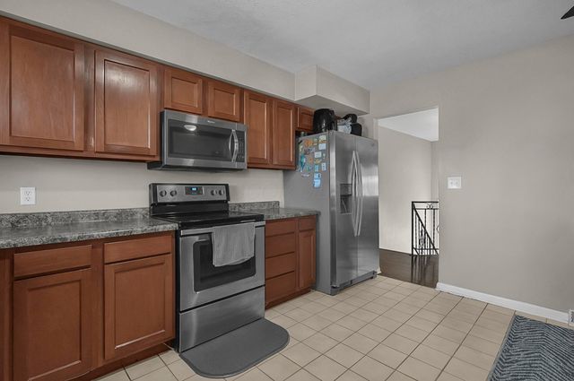 1452 Ironwood Drive, Columbus, OH 43229