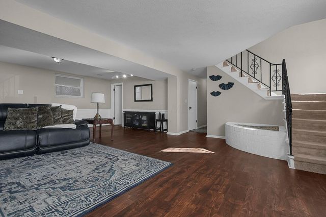 1452 Ironwood Drive, Columbus, OH 43229