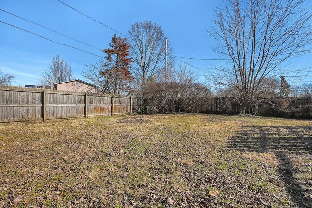 1452 Ironwood Drive, Columbus, OH 43229