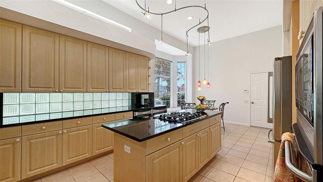 7318 WINDEMERE LANE, University Park, FL 34201