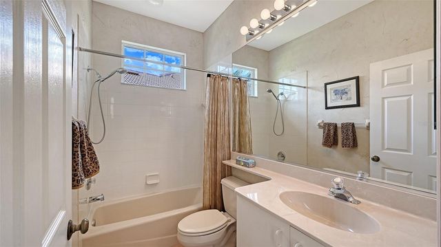 7318 WINDEMERE LANE, University Park, FL 34201