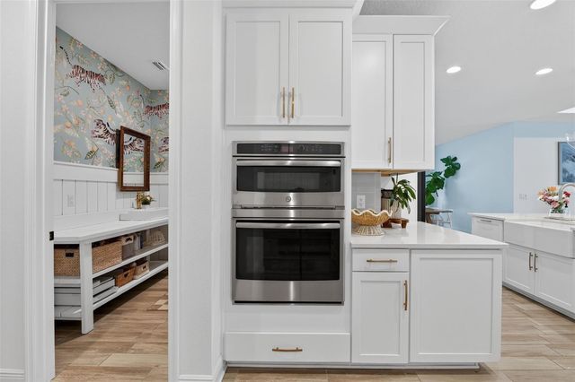 2119 WOODLEAF HAMMOCK COURT, Lakewood Ranch, FL 34211