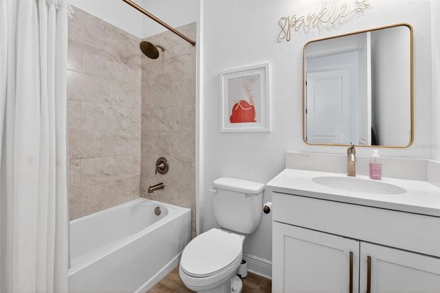 2119 WOODLEAF HAMMOCK COURT, Lakewood Ranch, FL 34211