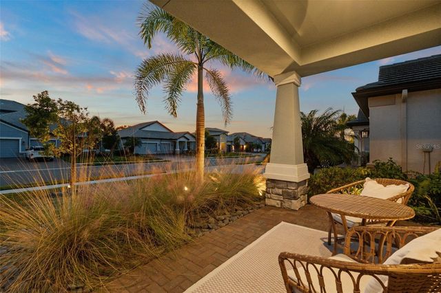 2119 WOODLEAF HAMMOCK COURT, Lakewood Ranch, FL 34211