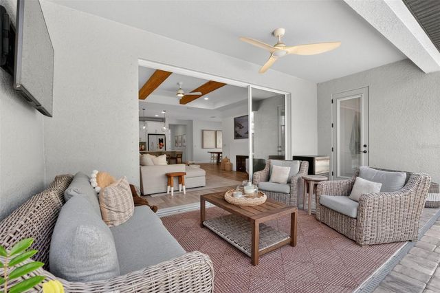 2119 WOODLEAF HAMMOCK COURT, Lakewood Ranch, FL 34211