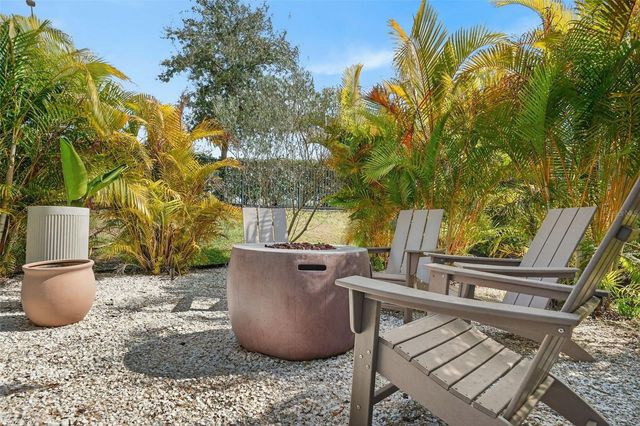 2119 WOODLEAF HAMMOCK COURT, Lakewood Ranch, FL 34211