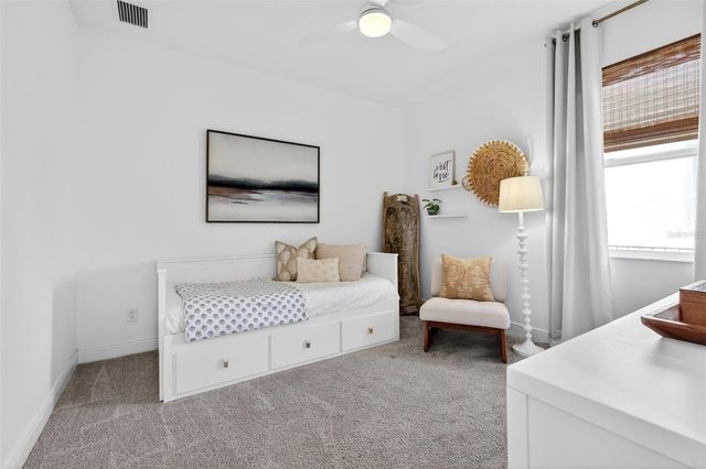 2119 WOODLEAF HAMMOCK COURT, Lakewood Ranch, FL 34211