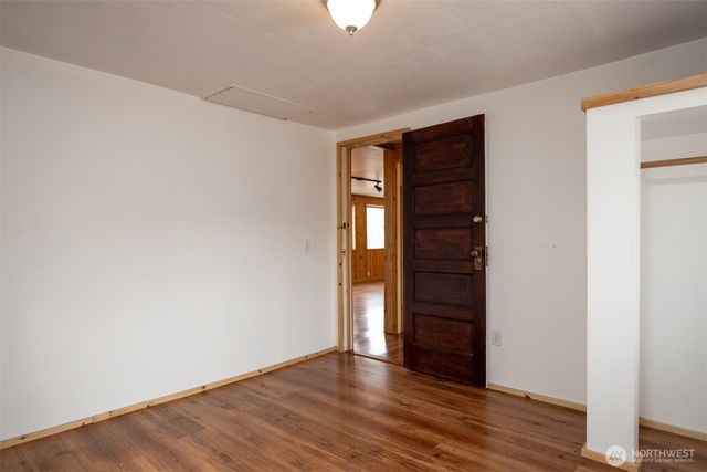 114 Coulee Boulevard, Electric City, WA 99123