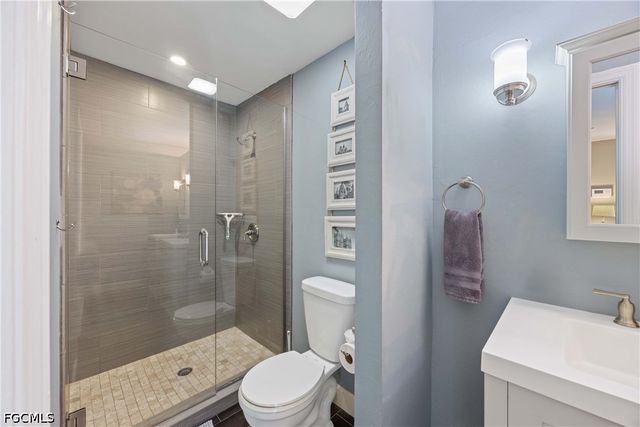 856 104th AVE N, Naples, FL 34108