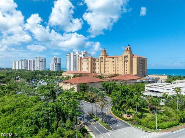 856 104th AVE N, Naples, FL 34108